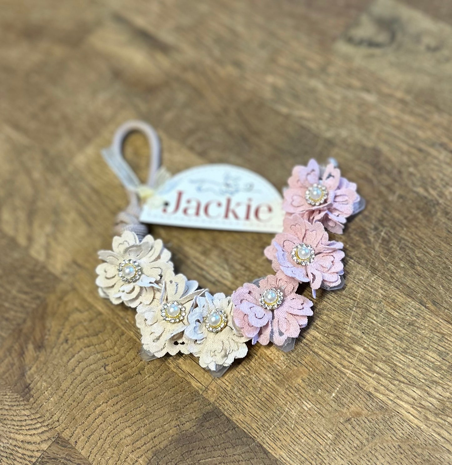 Jackie Spänne m Blomma